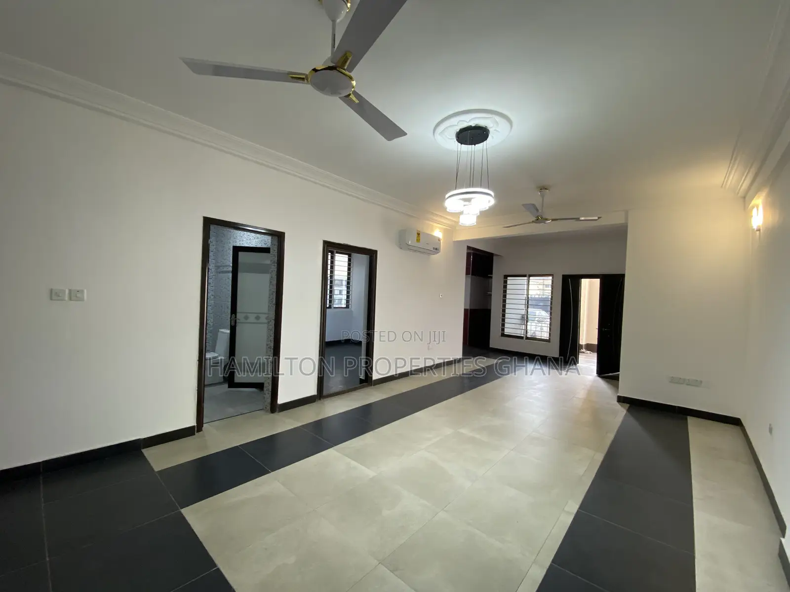3bdrm Apartment in Lagos Avenue, East Legon for rent