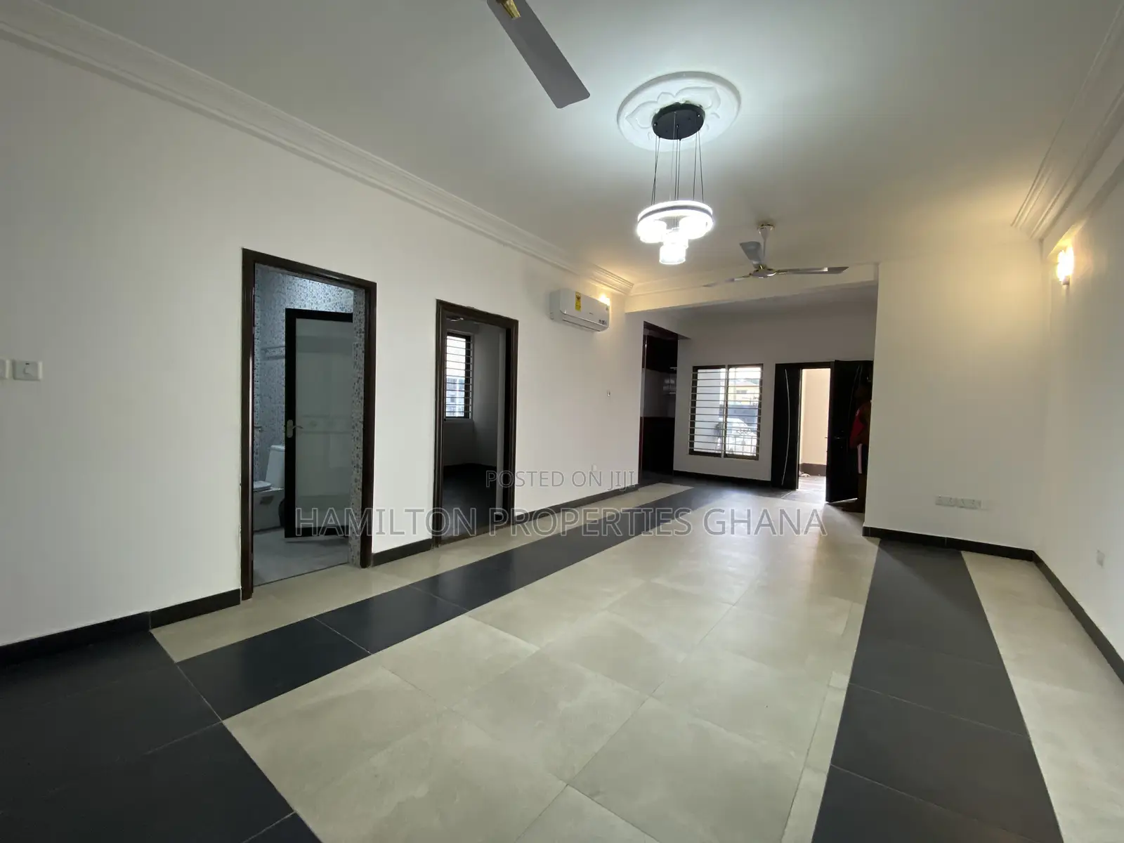 3bdrm Apartment in Lagos Avenue, East Legon for rent