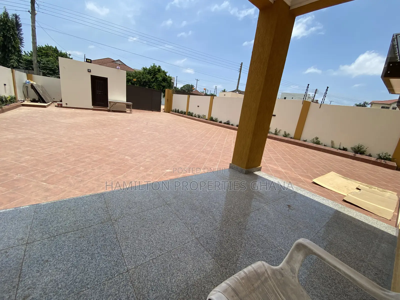 5bdrm Mansion in East Legon Bvld 4 for rent
