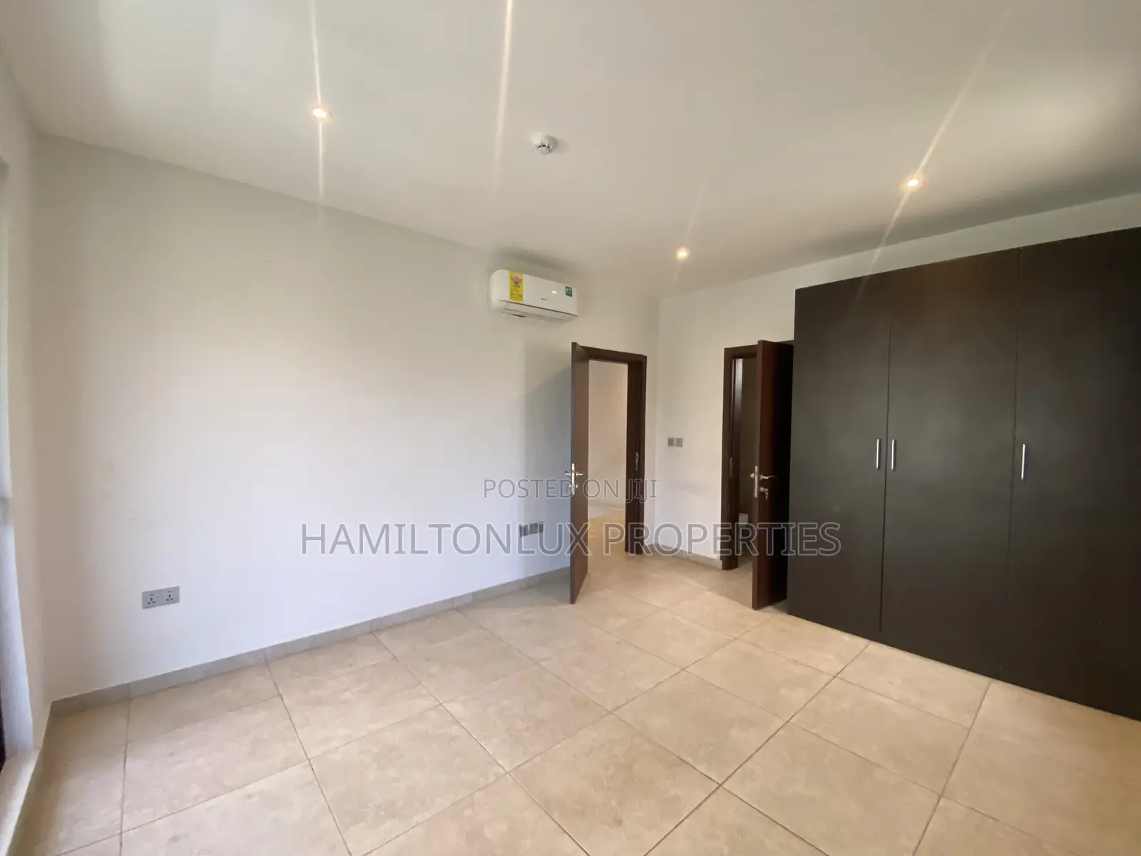 3bdrm Townhouse / Terrace in Lagos Avenue, East Legon for rent