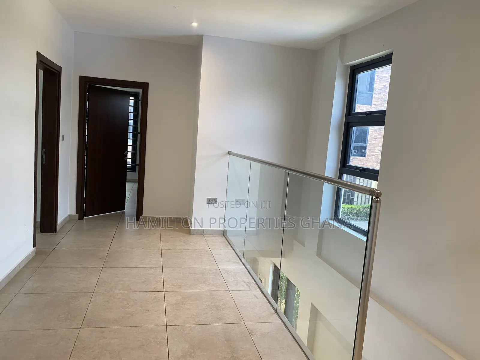 3bdrm Townhouse / Terrace in Lagos Avenue, East Legon for rent