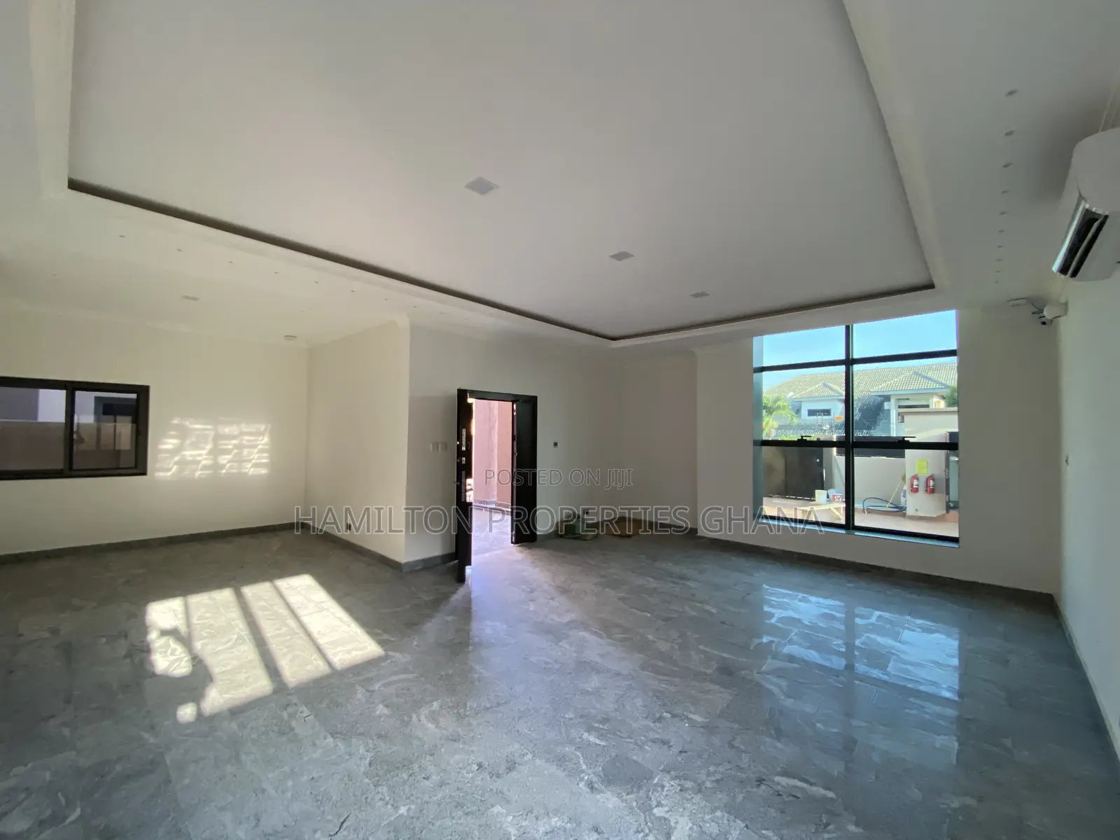 5bdrm Mansion in East Legon, Ghana Link Area for rent