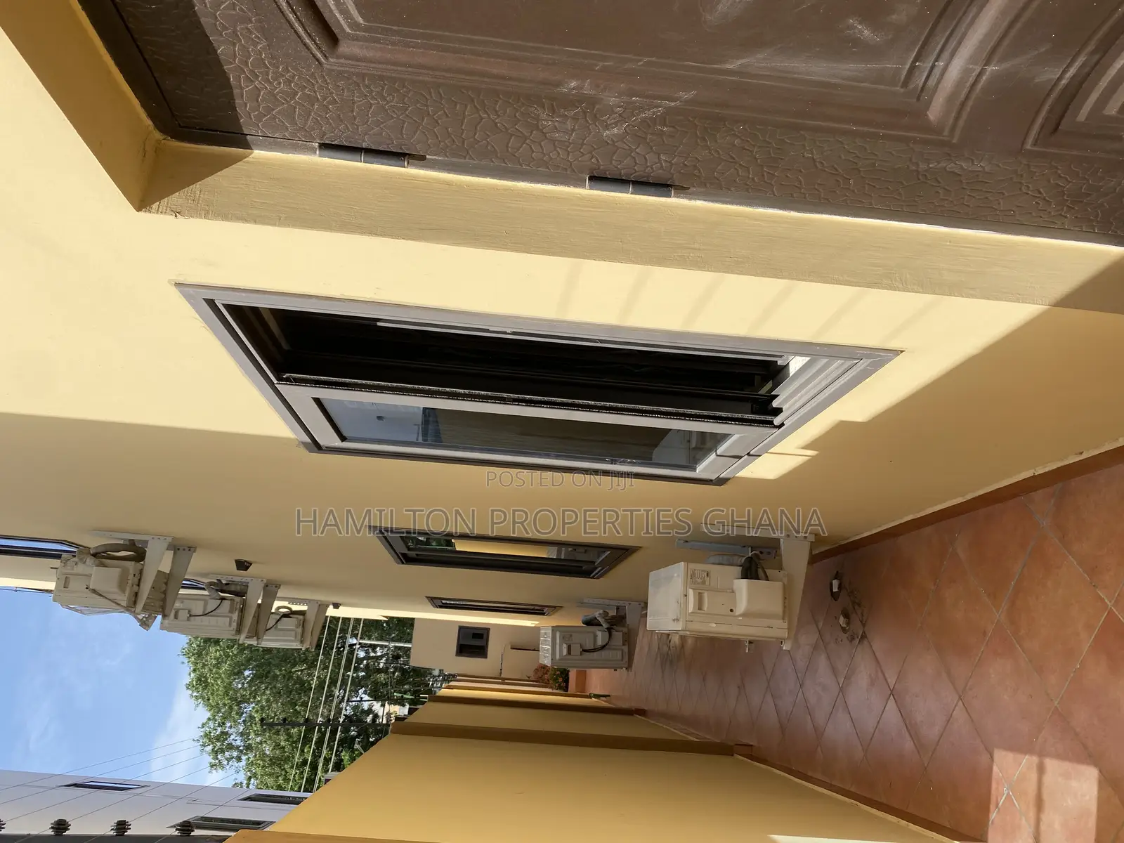 5bdrm Mansion in East Legon, Boundary Road Area for rent