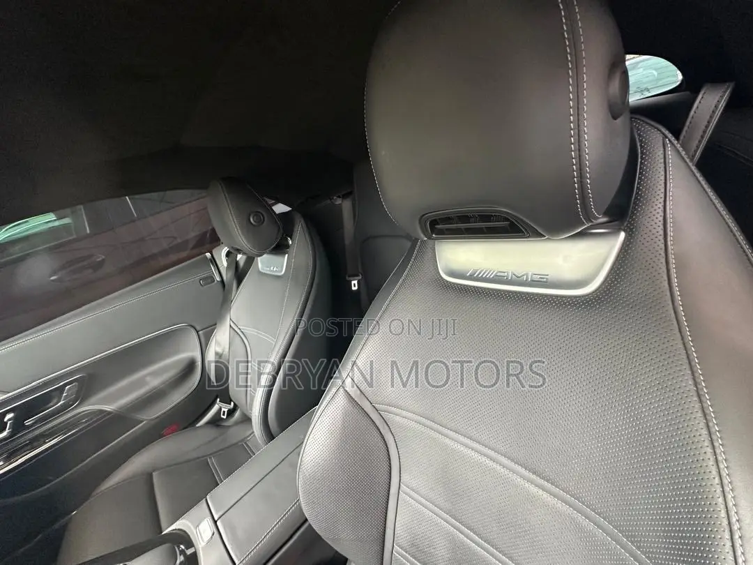 Mercedes-Benz SL-Class 2023 Yellow