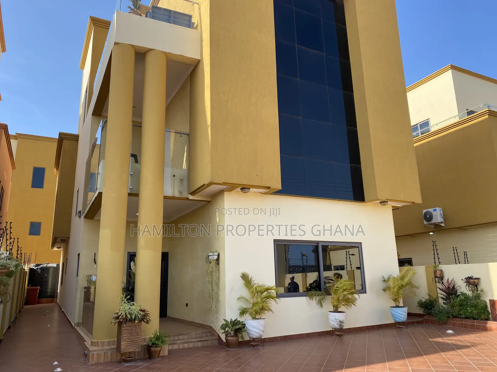 Furnished 5bdrm Mansion in Adjiringanor, Adjiriganor for rent
