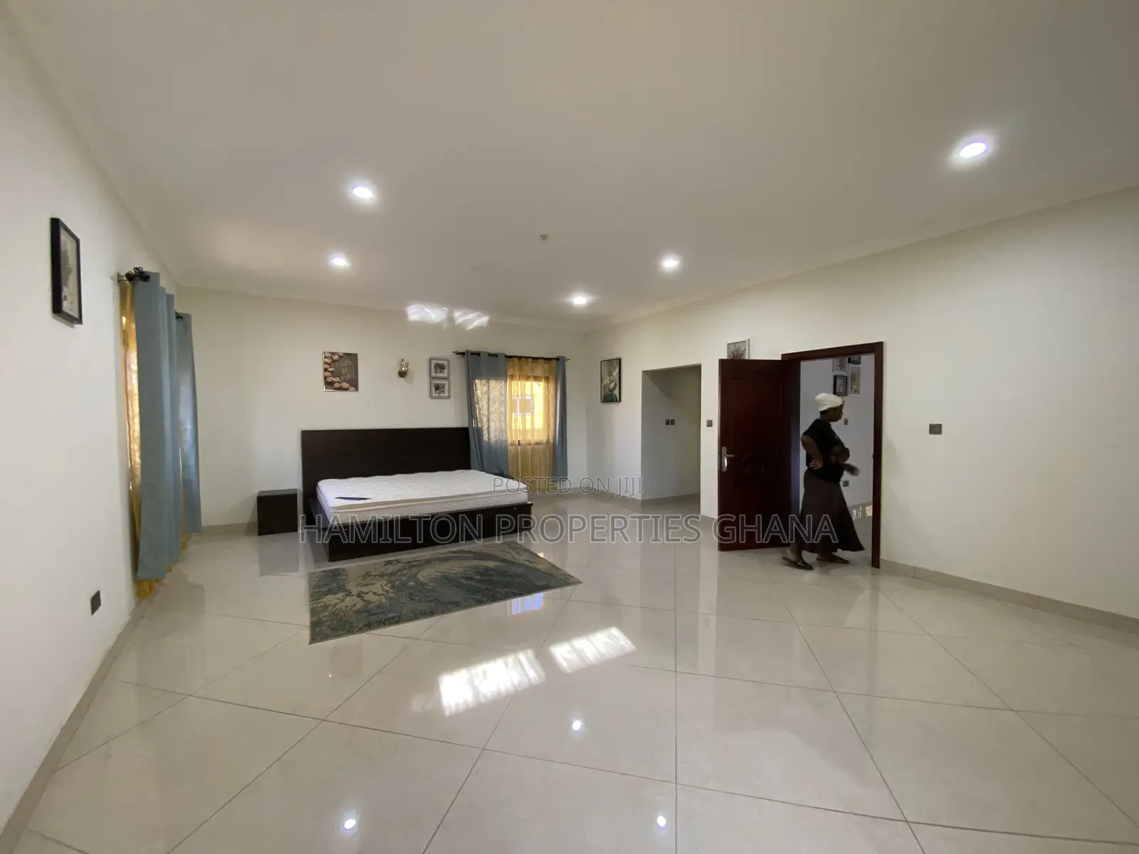 Furnished 5bdrm Mansion in East Legon, A&C Mall Area for rent