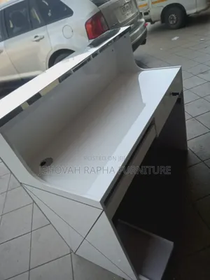 Receptionist Front Desk