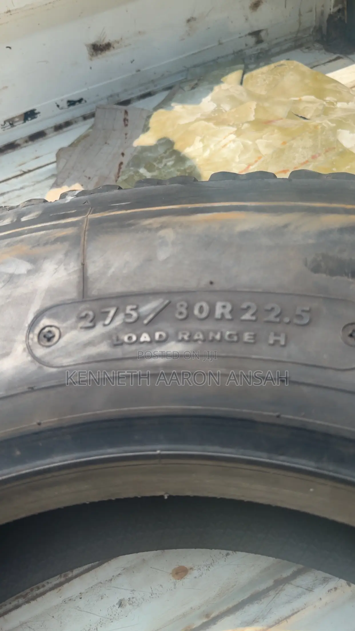Car Tyre 275/80 R 22.5