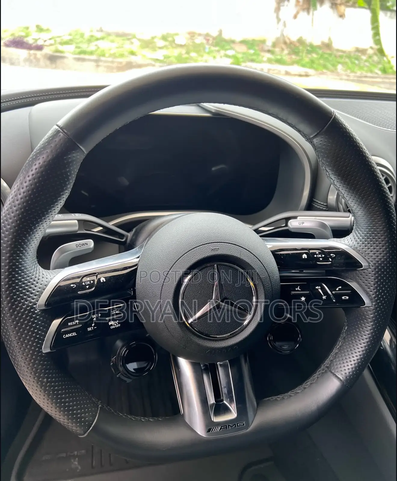Mercedes-Benz SL-Class 2023 Yellow