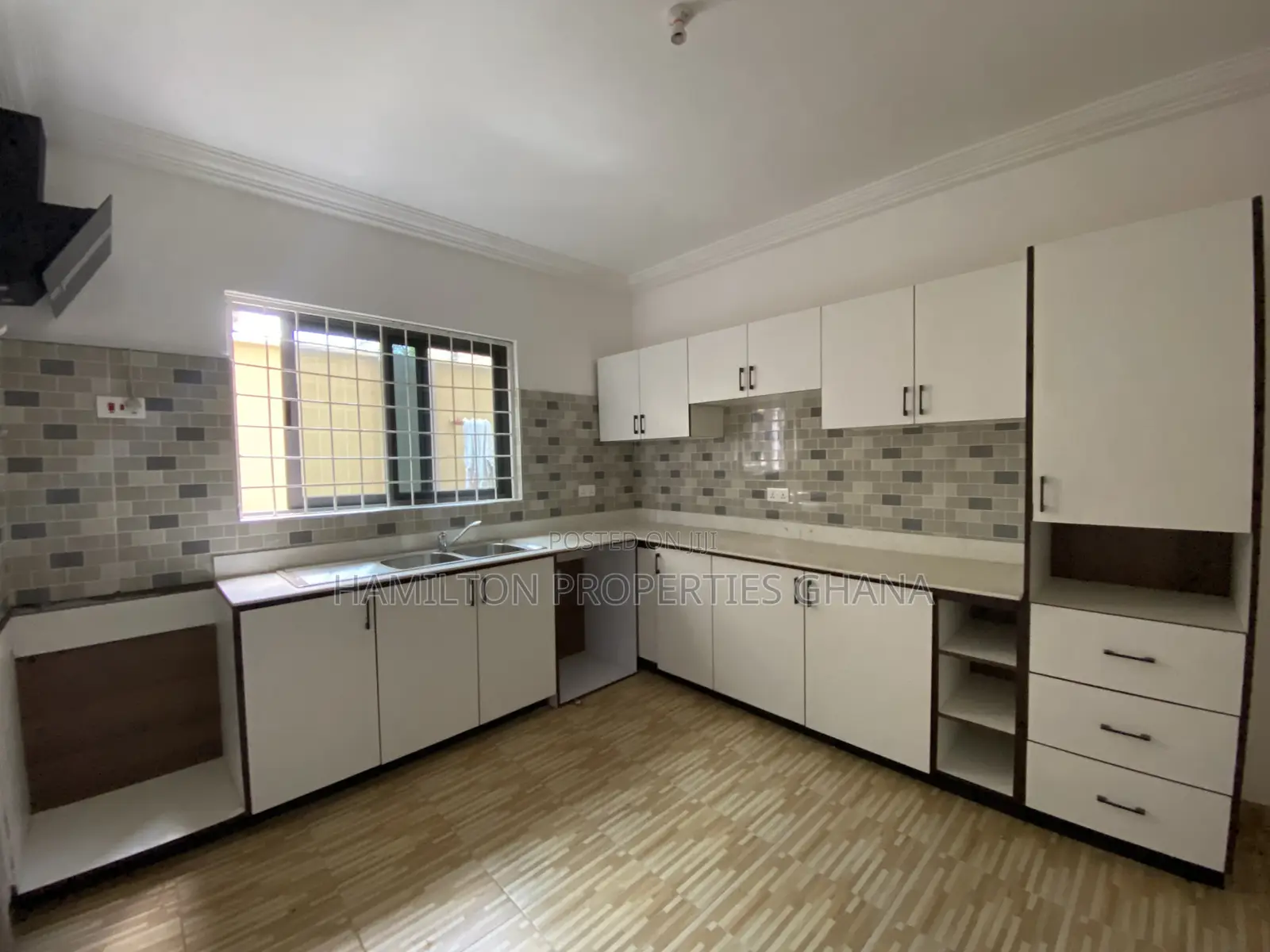 2bdrm Apartment in Adenta Cashew Link, SSNIT Flats for rent