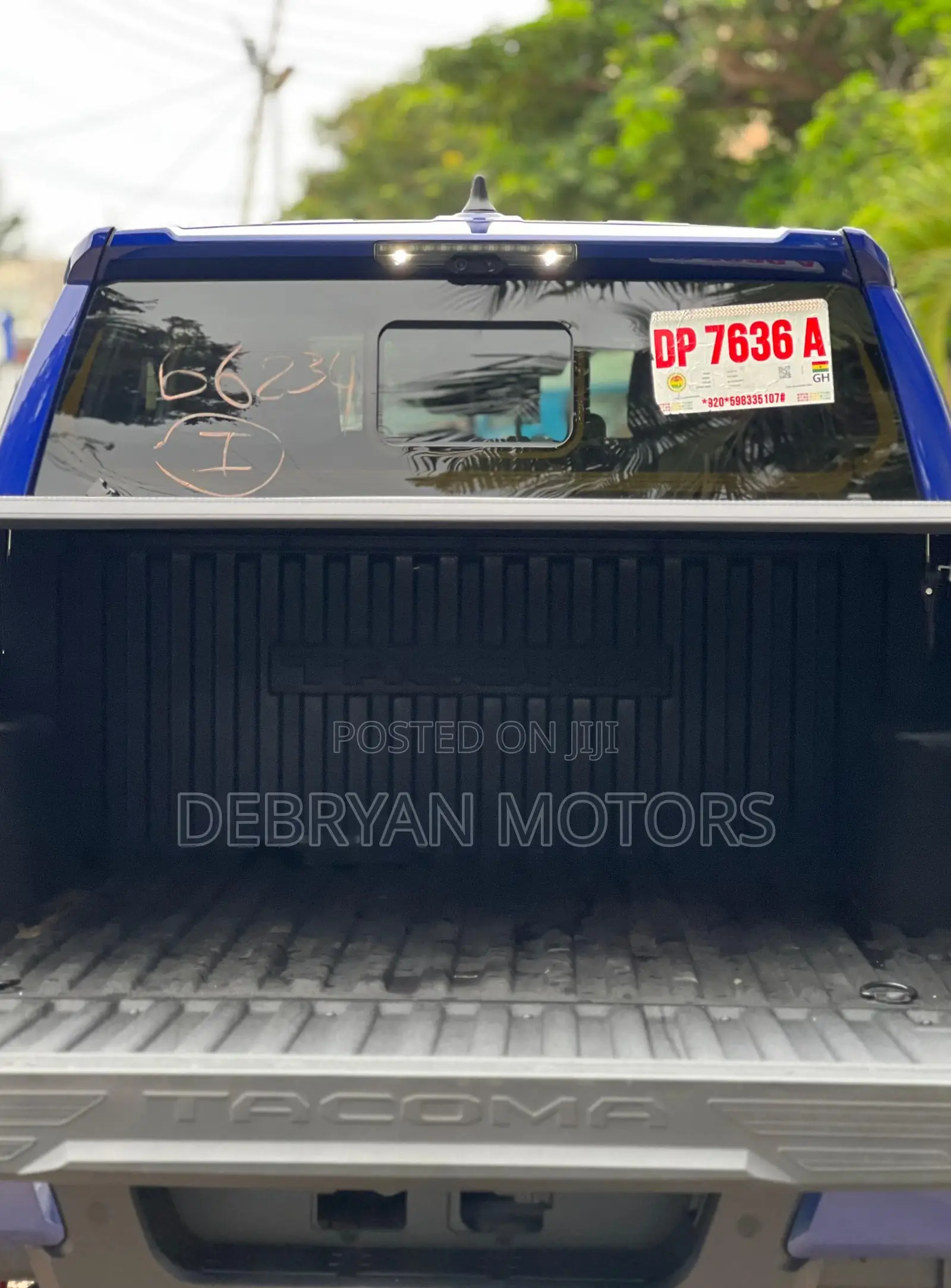 Toyota Tacoma SR5 Double Cab 6' Bed AT 2024 Blue