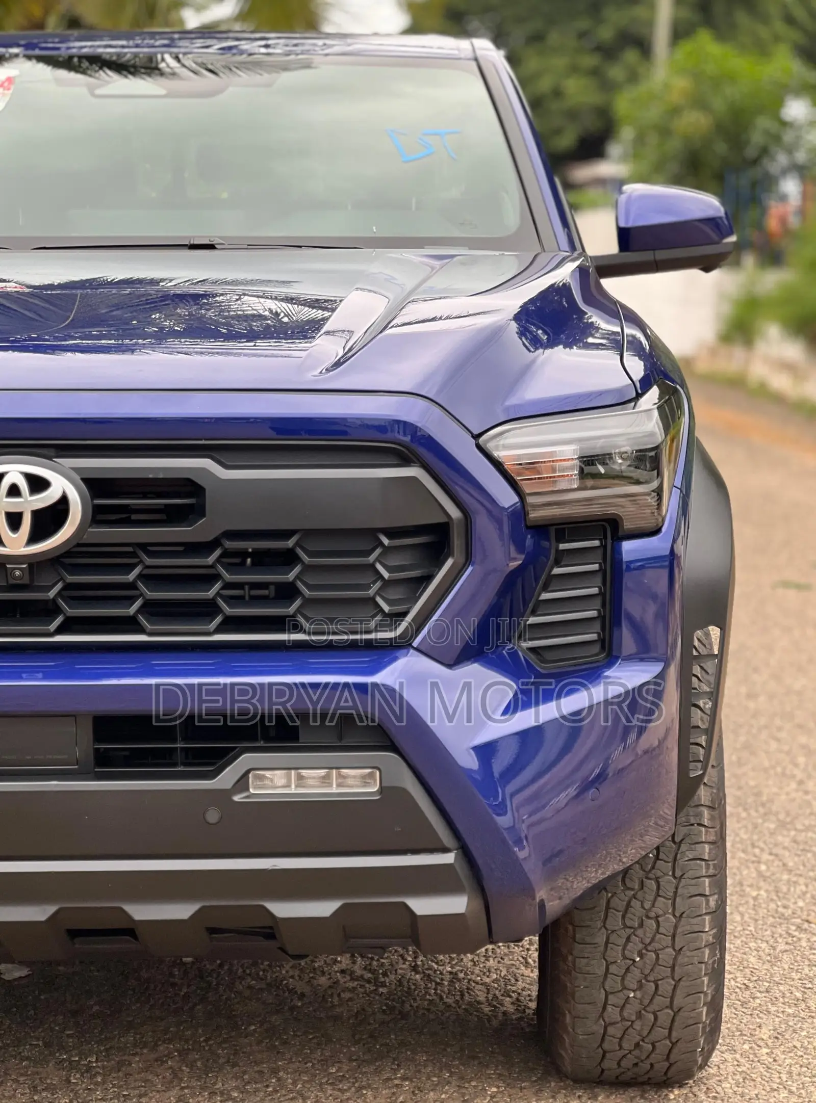 Toyota Tacoma SR5 Double Cab 6' Bed AT 2024 Blue
