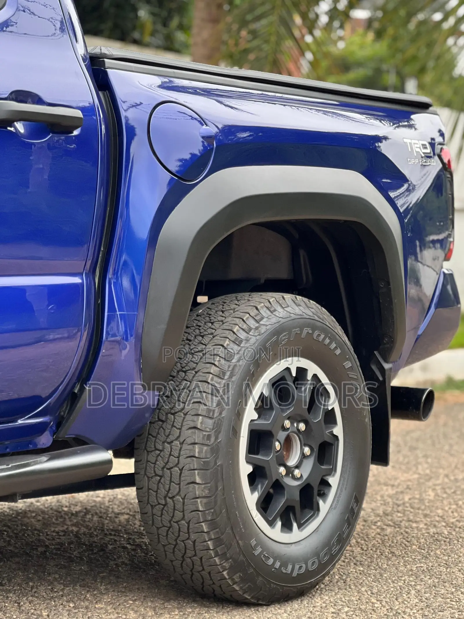 Toyota Tacoma SR5 Double Cab 6' Bed AT 2024 Blue