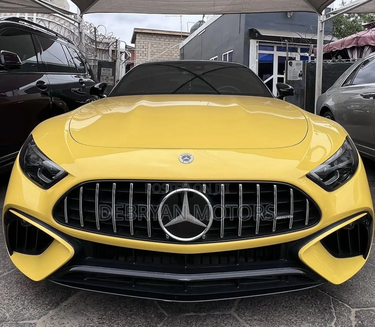 Mercedes-Benz SL-Class 2023 Yellow