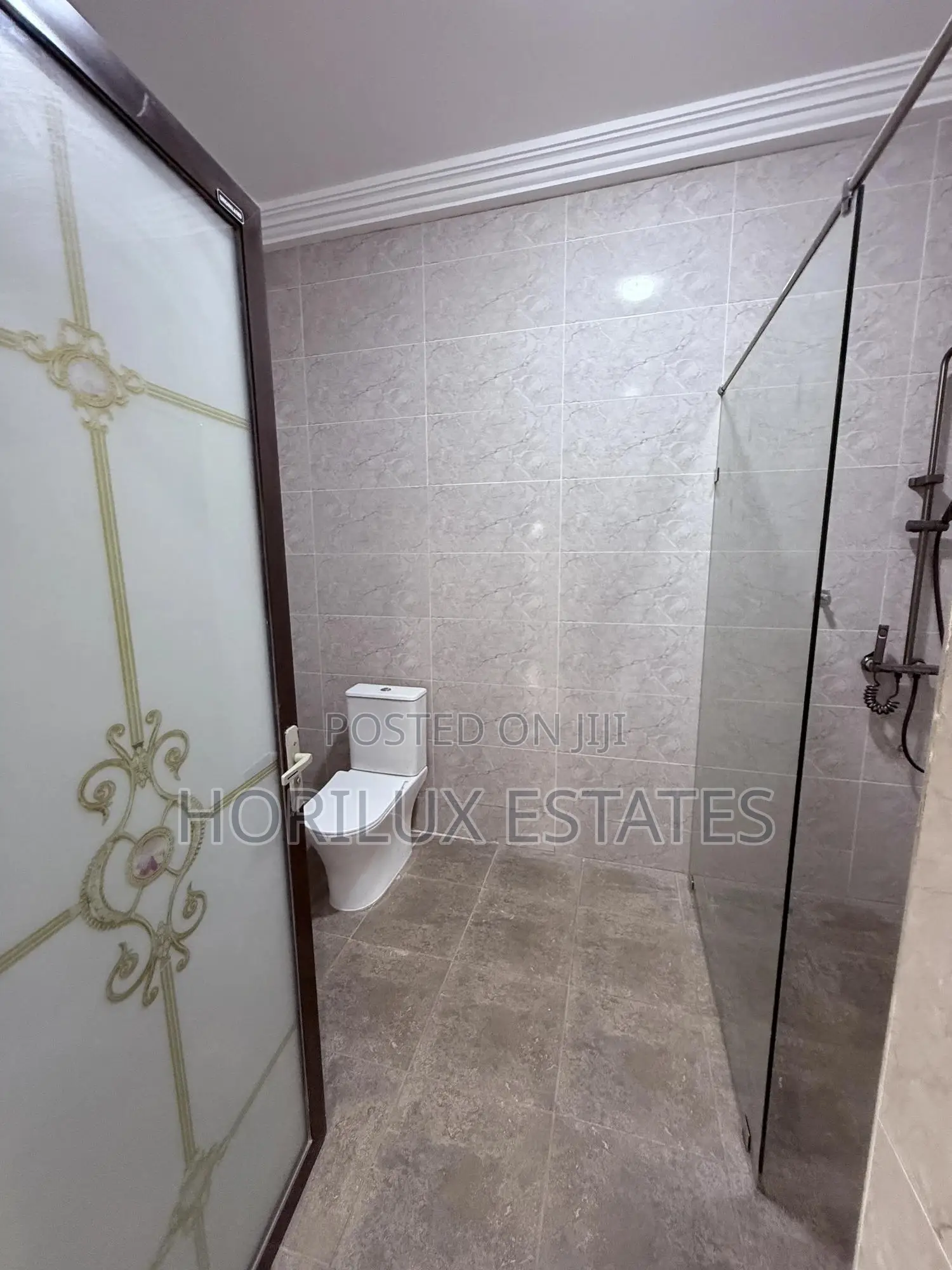 4bdrm Duplex in Kwabenya for sale