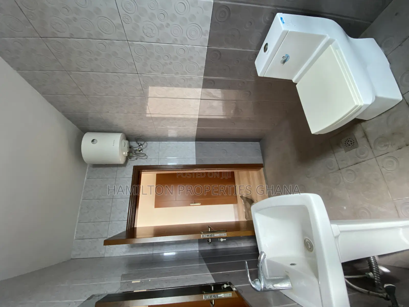 2bdrm Apartment in Cantonment, US Embassy Area for rent