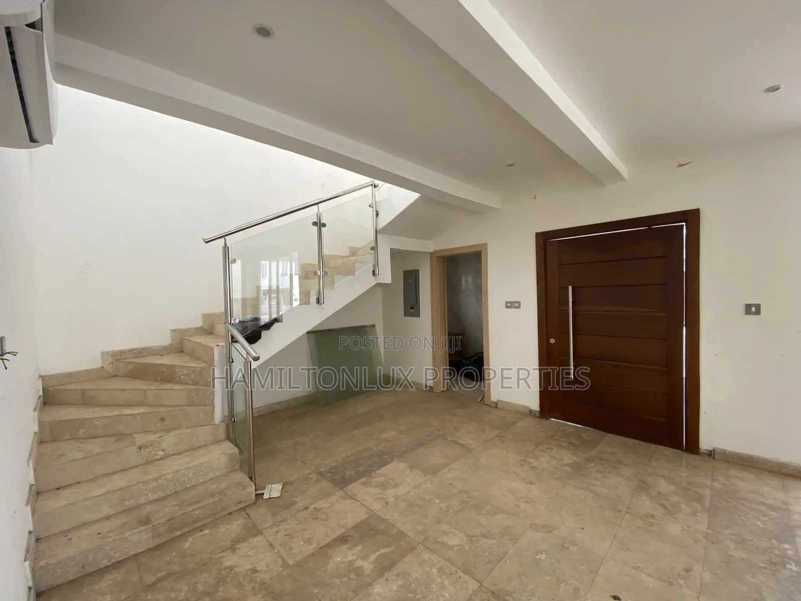 3bdrm Townhouse / Terrace in Cantonments, US Embassy Area for rent