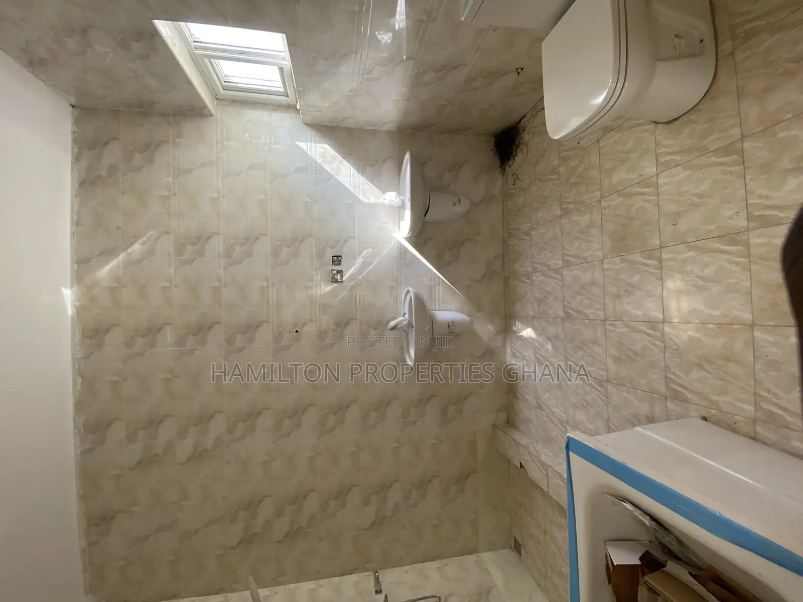 3bdrm Townhouse / Terrace in Cantonments, US Embassy Area for rent