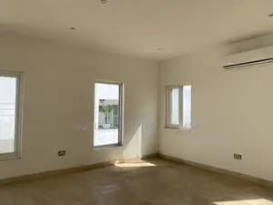 3bdrm Townhouse / Terrace in Cantonments, US Embassy Area for rent
