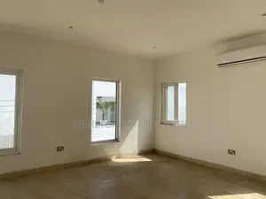 3bdrm Townhouse / Terrace in Cantonments, US Embassy Area for rent