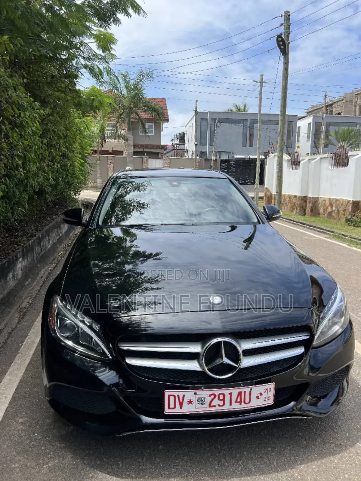 Mercedes-Benz C300 Luxury 4dr AWD 4Matic Sedan (2.0L 4cyl 7A) 2015