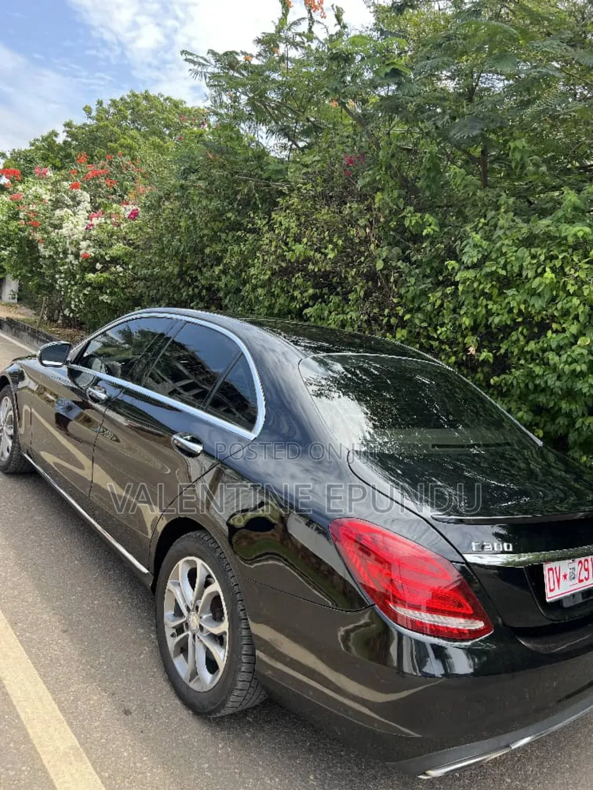Mercedes-Benz C300 Luxury 4dr AWD 4Matic Sedan (2.0L 4cyl 7A) 2015