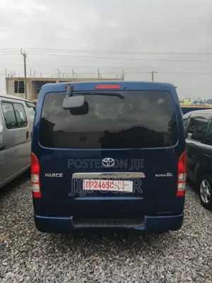 Toyota HiAce 2009 Blue