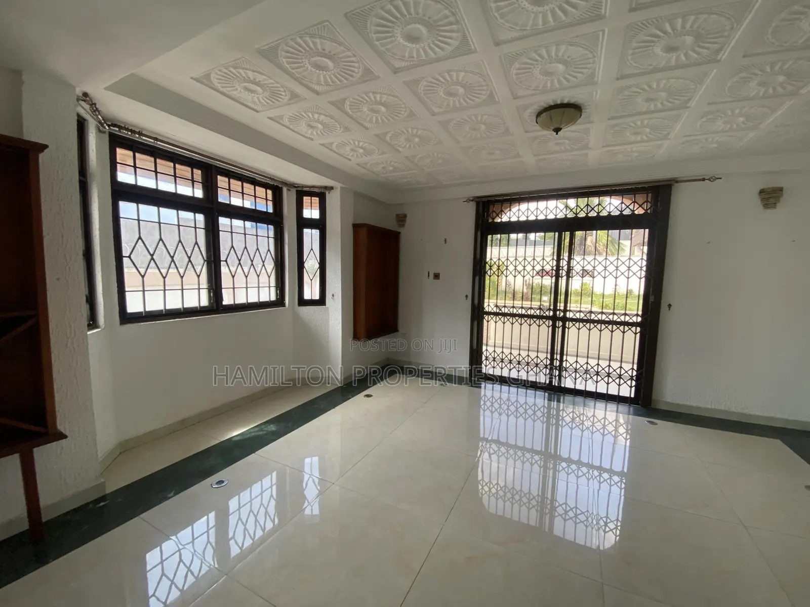 6bdrm House in Cantonments, US Embassy Area for rent
