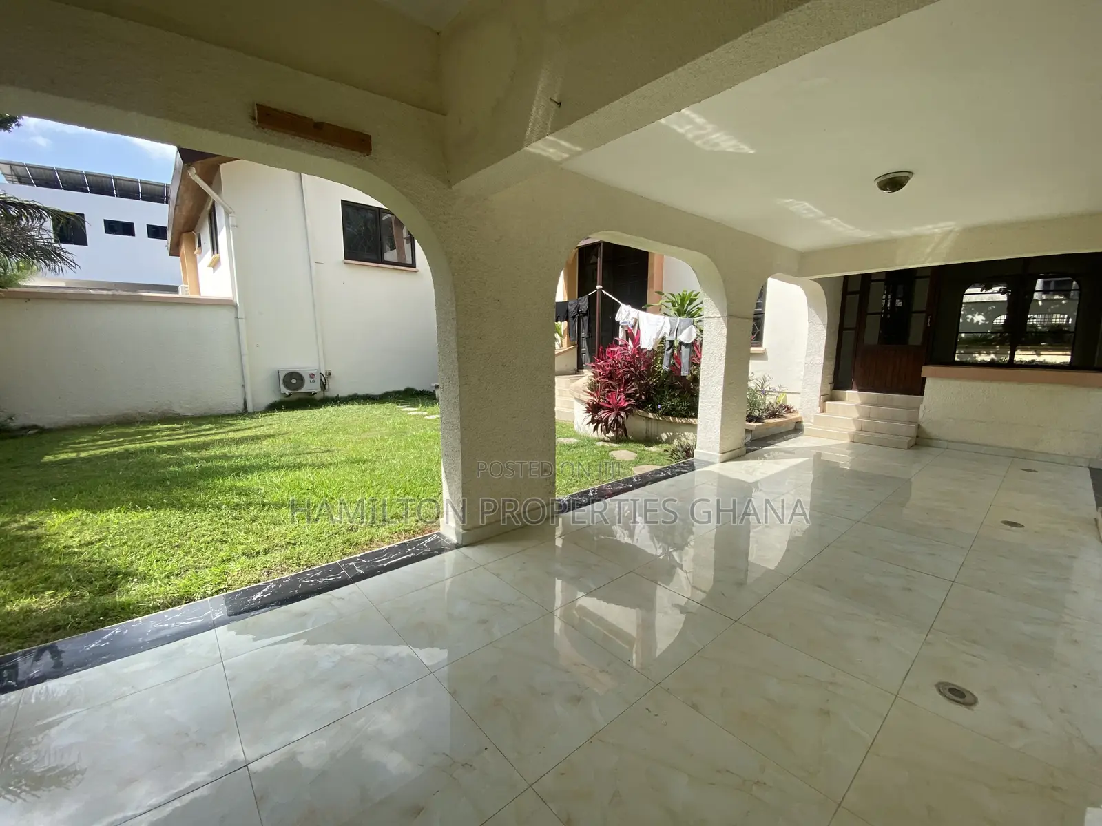 6bdrm House in Cantonments, US Embassy Area for rent