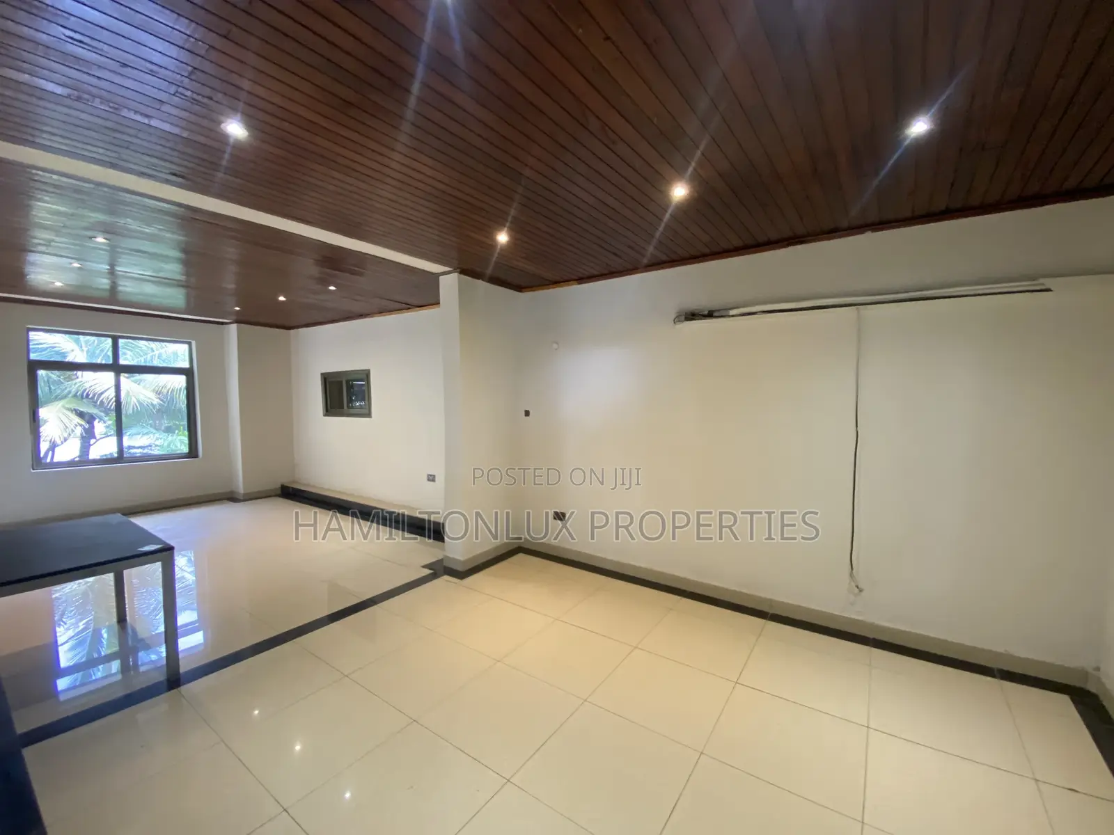 8bdrm Farm House in Cantonments, US Embassy Area for rent
