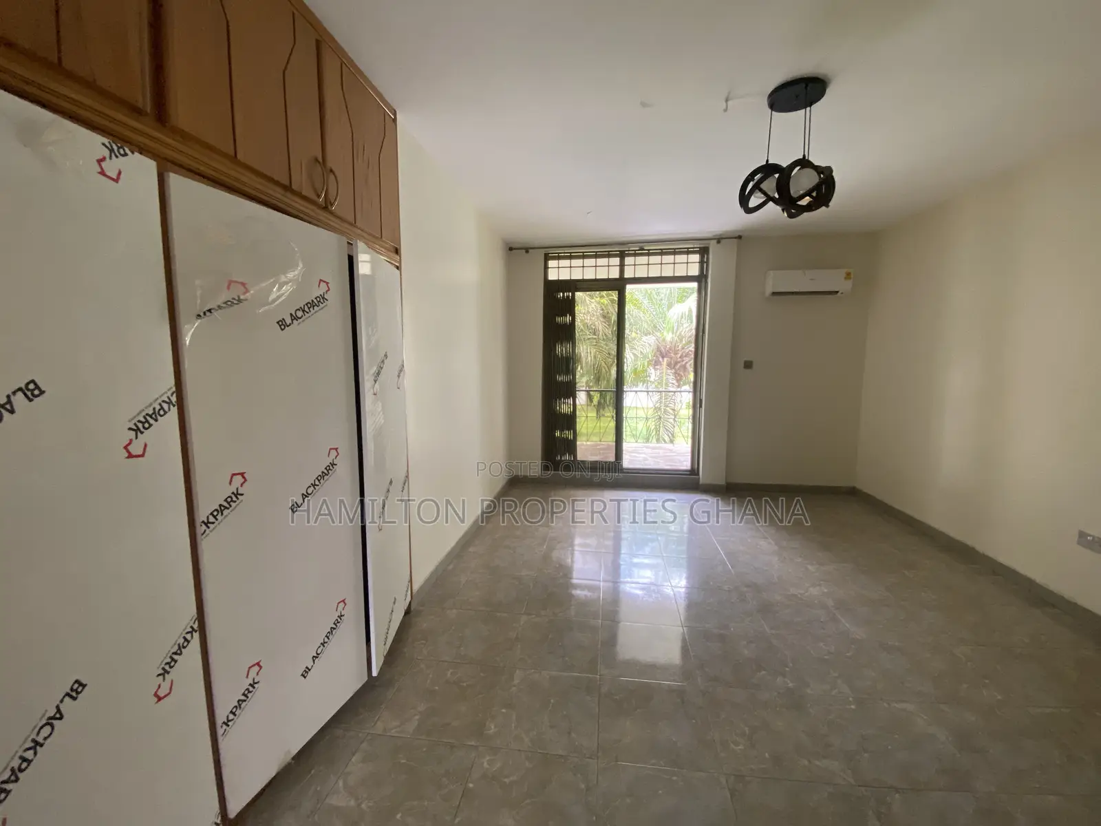 8bdrm Farm House in Cantonments, US Embassy Area for rent