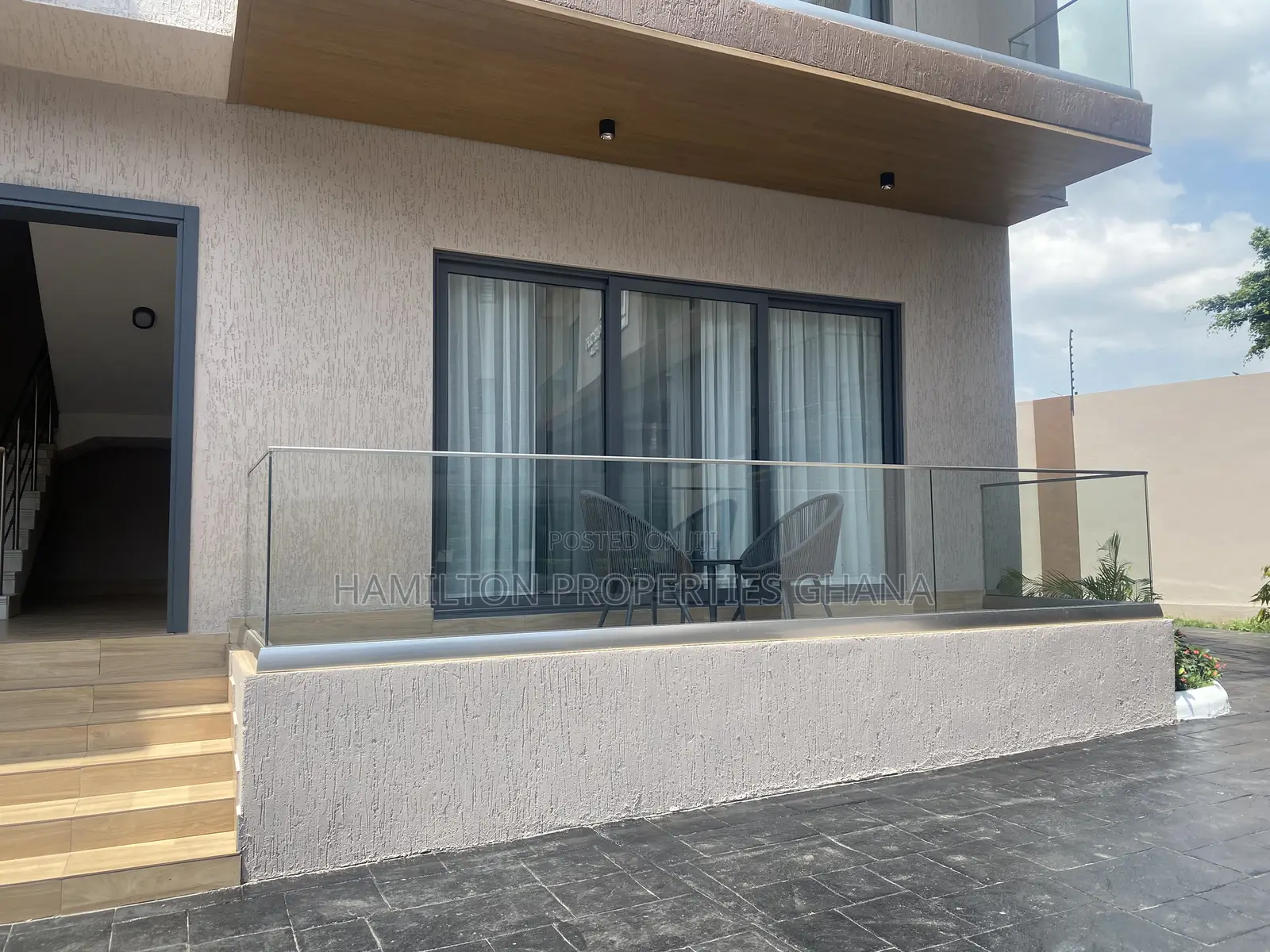 Furnished 1bdrm Apartment in Cantonment, US Embassy Area for rent