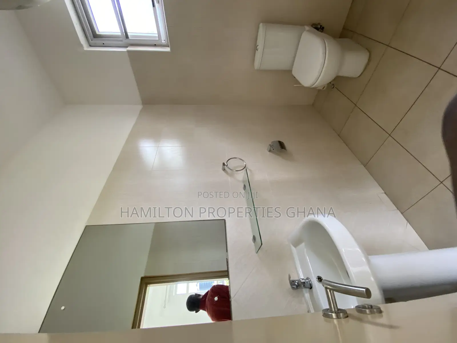 4bdrm Townhouse / Terrace in East Legon, American House for rent