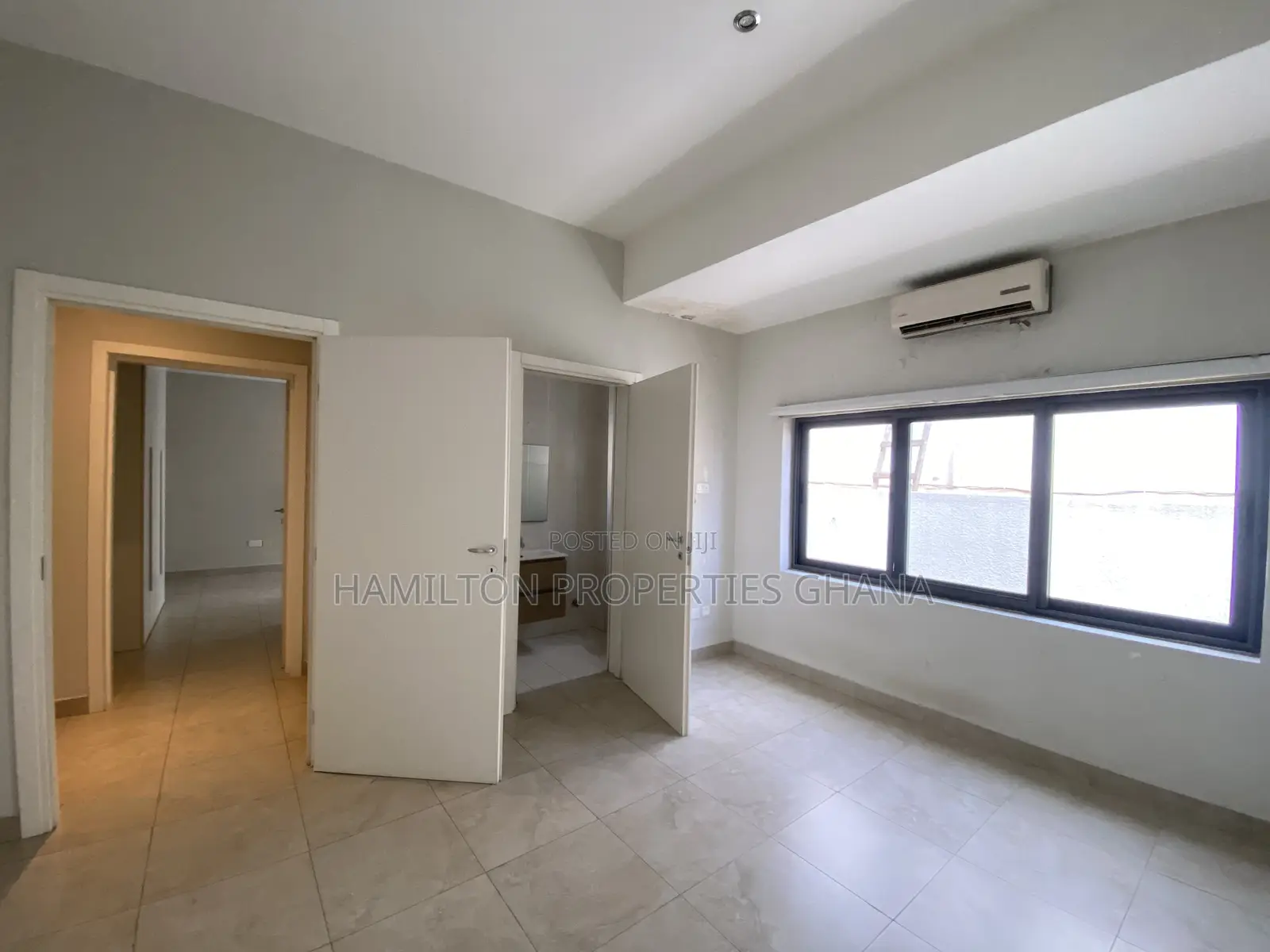 4bdrm Townhouse / Terrace in East Legon, American House for rent