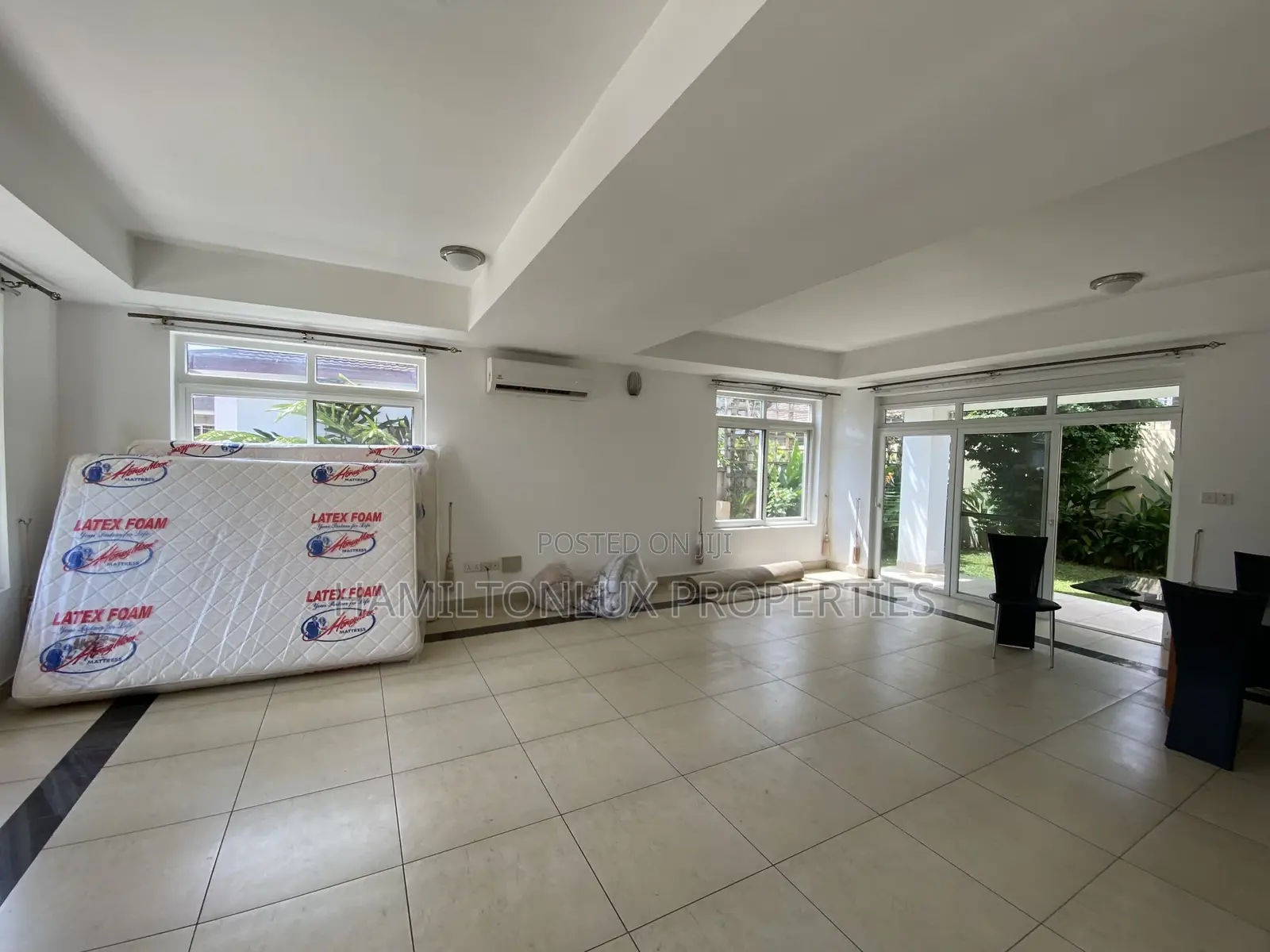 4bdrm Townhouse / Terrace in East Legon, American House for rent