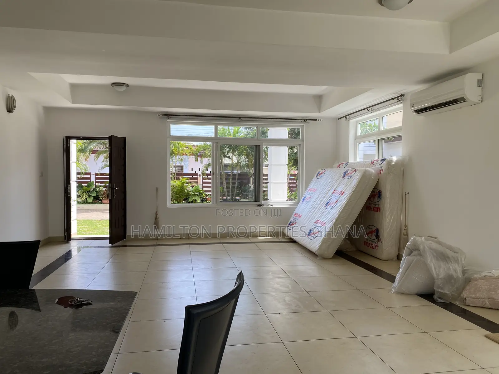 4bdrm Townhouse / Terrace in East Legon, American House for rent