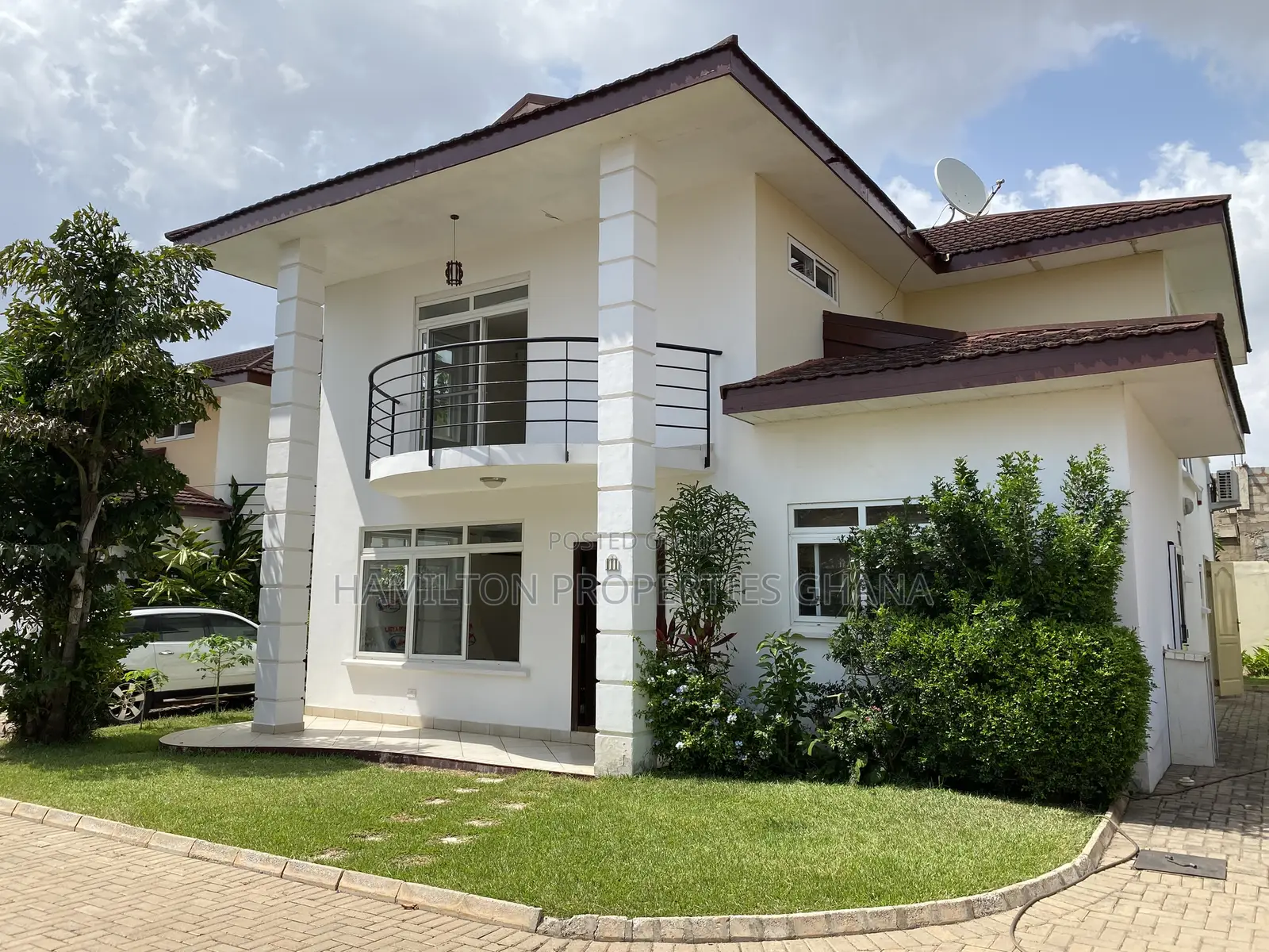4bdrm Townhouse / Terrace in East Legon, American House for rent