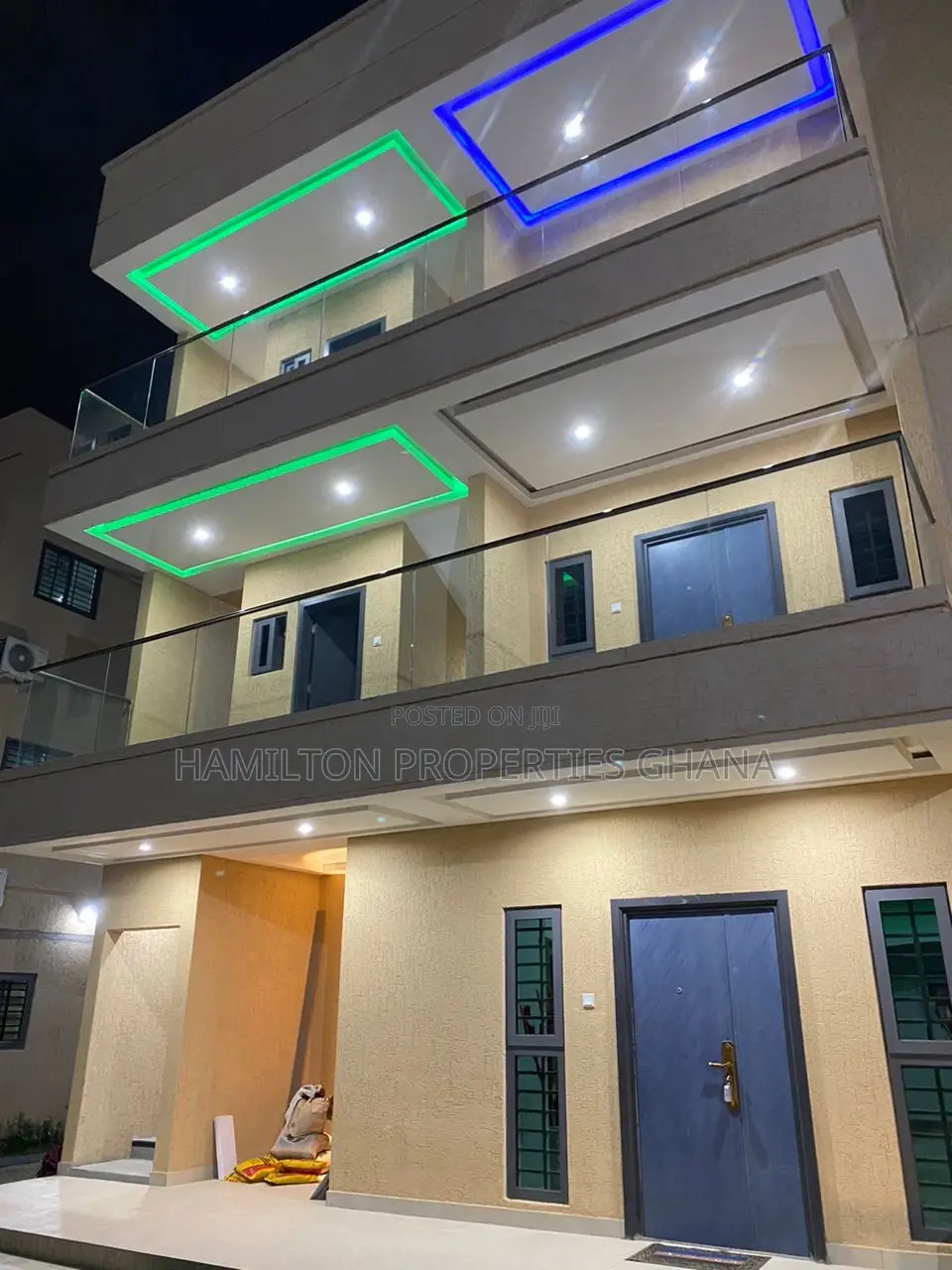 3bdrm Apartment in Agbogba, School Park Area for rent