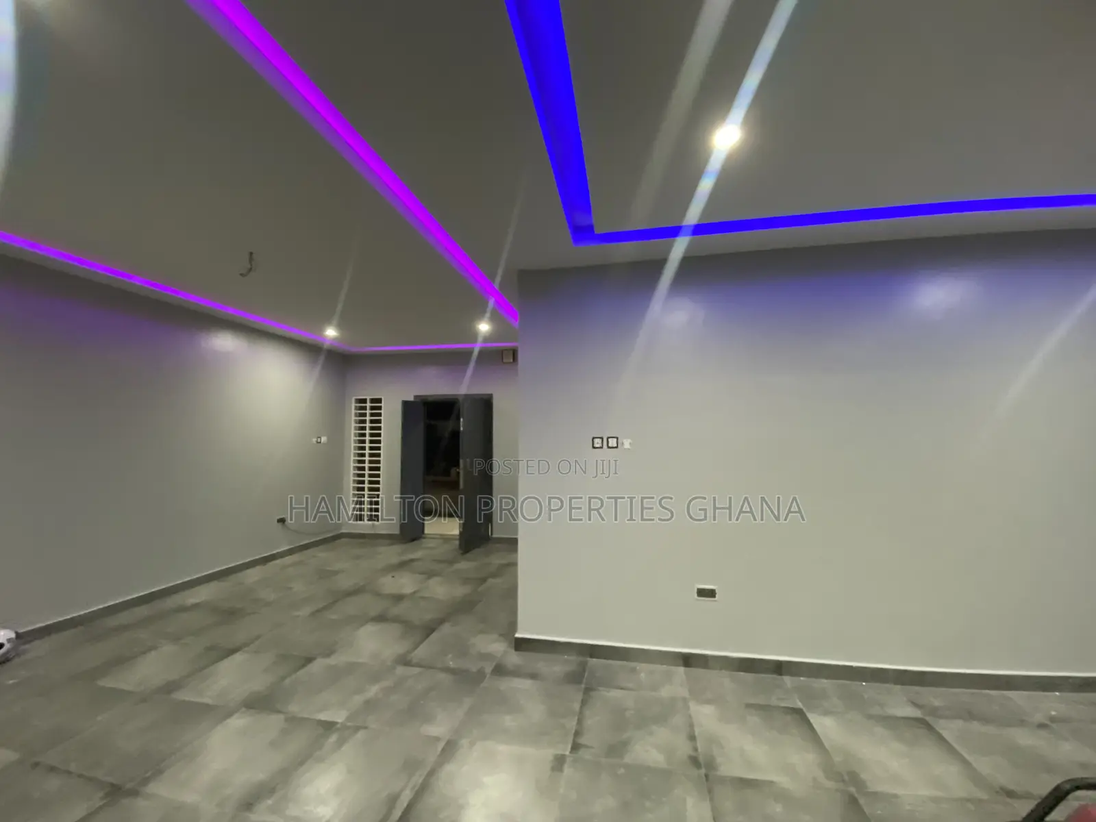 3bdrm Apartment in Agbogba, School Park Area for rent