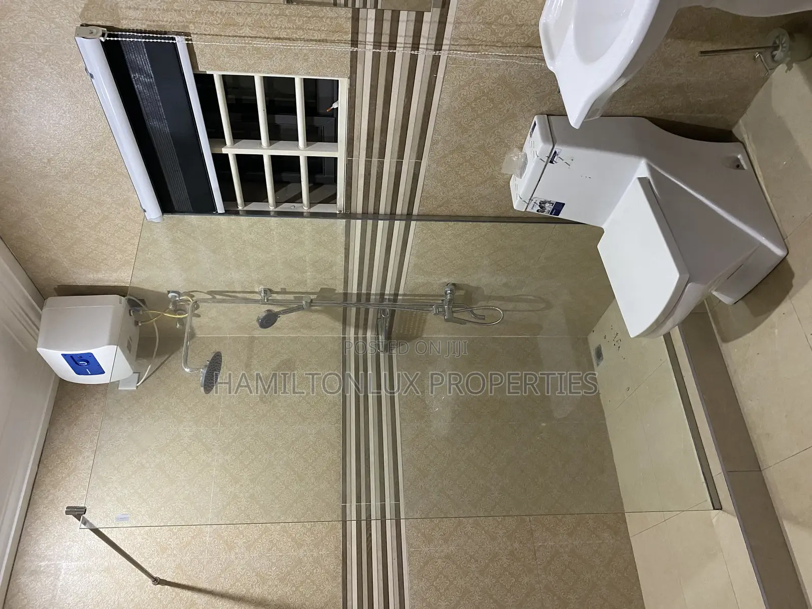 3bdrm Apartment in Agbogba, School Park Area for rent