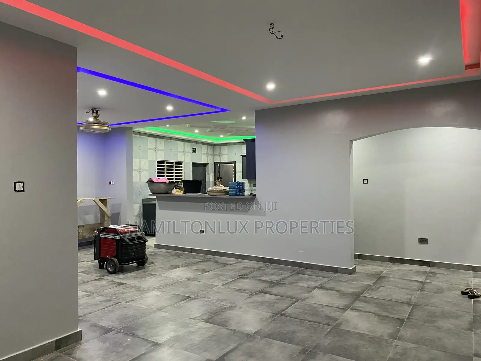 3bdrm Apartment in Agbogba, School Park Area for rent