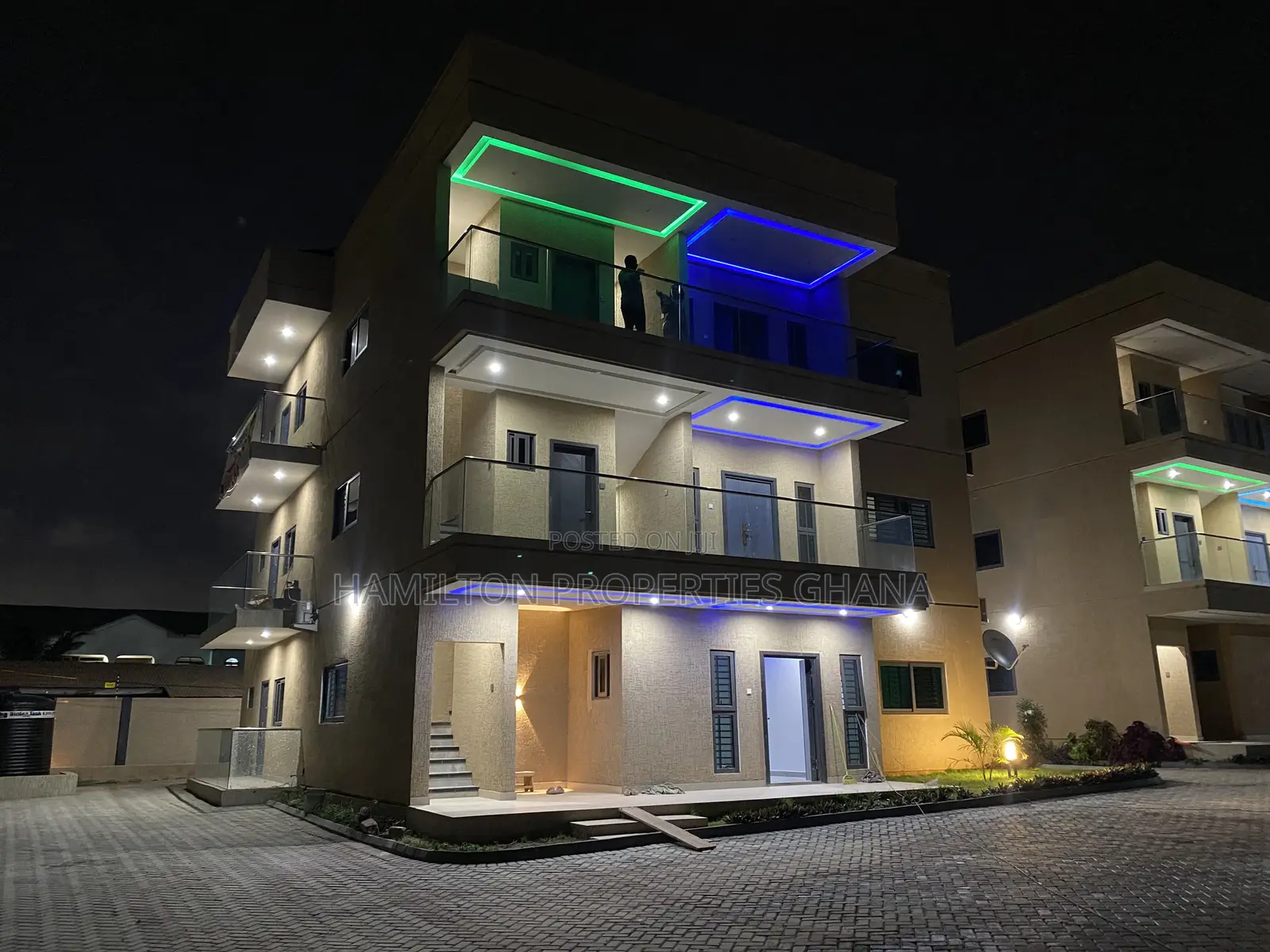 3bdrm Apartment in Agbogba, School Park Area for rent