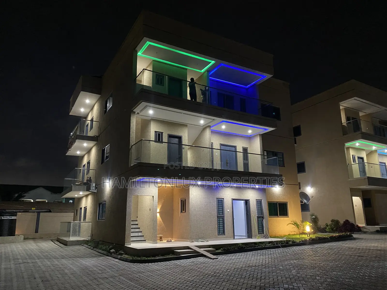 3bdrm Apartment in Agbogba, School Park Area for rent