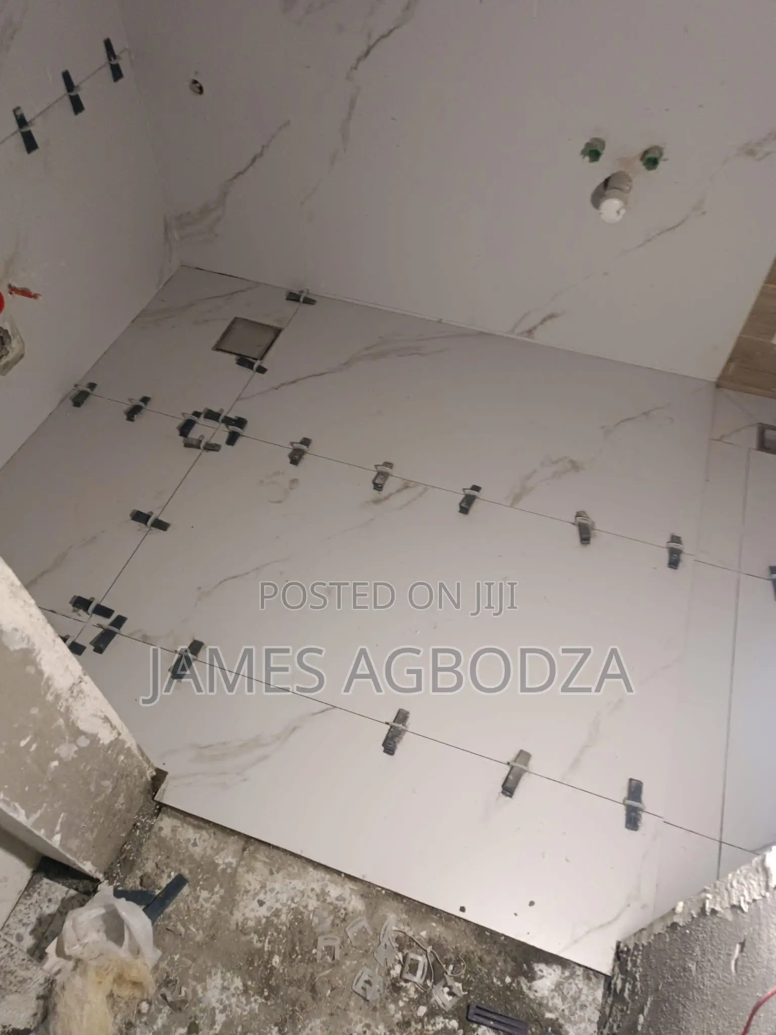 Professional Master Tiler