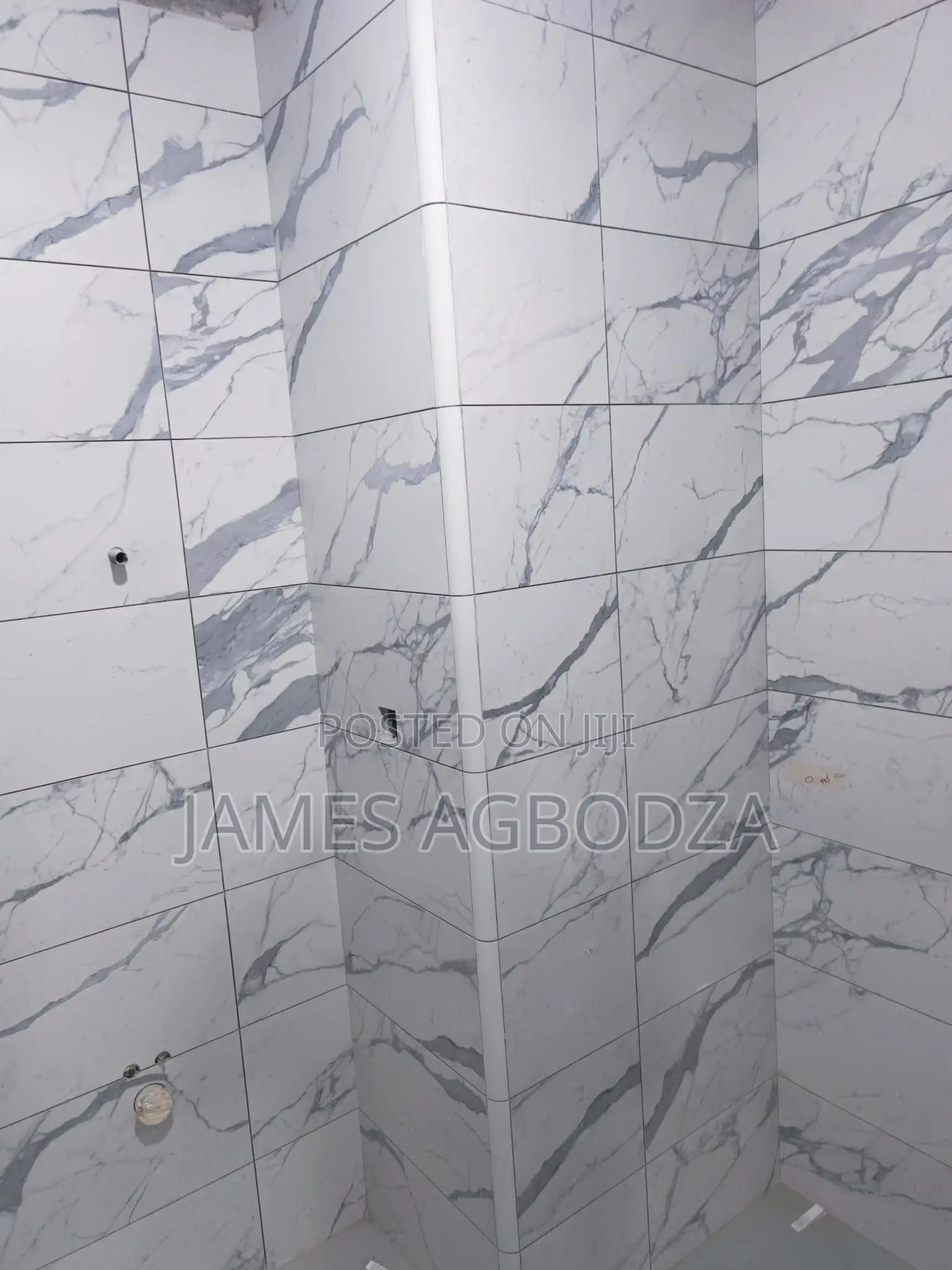 Professional Master Tiler