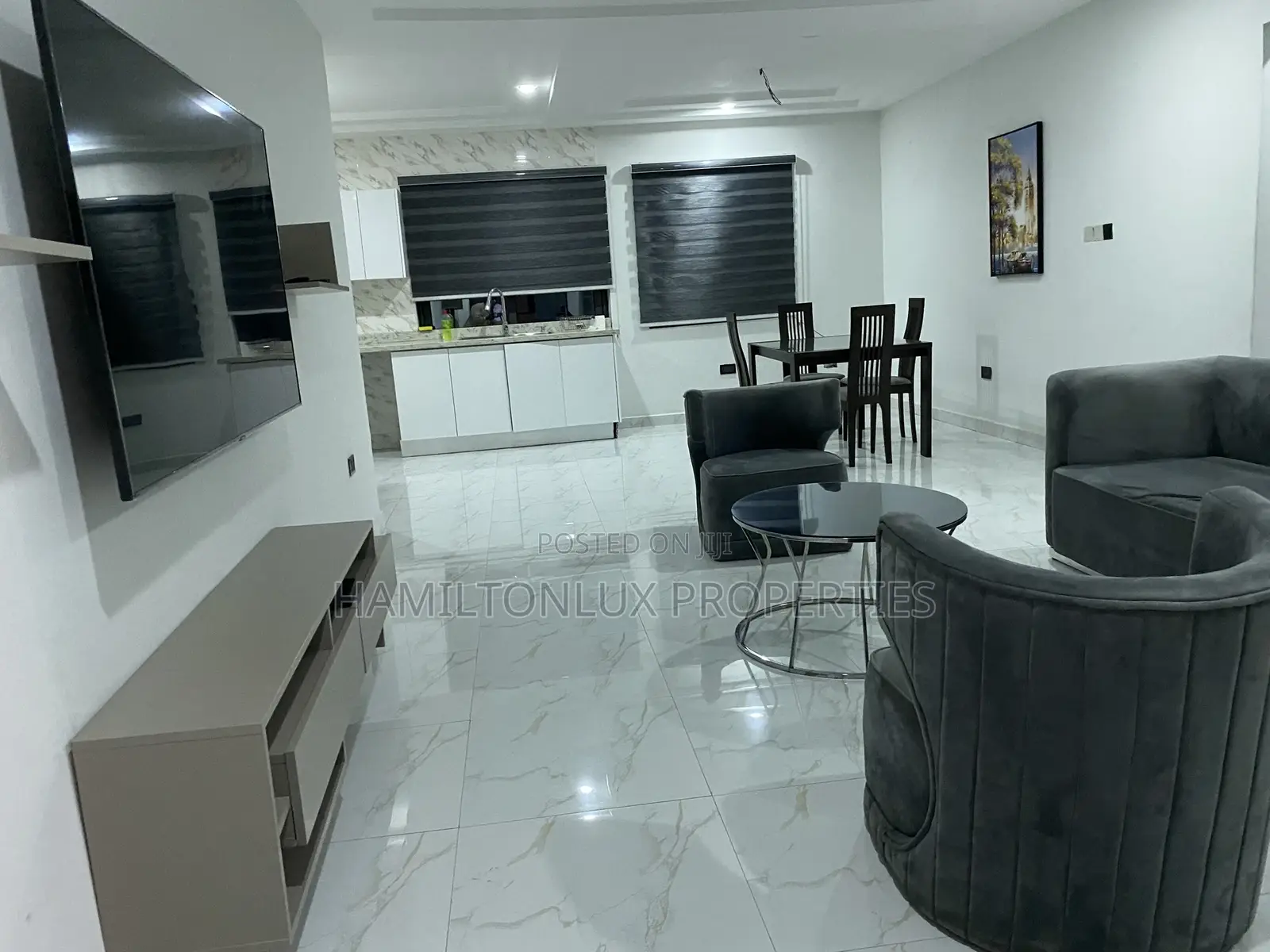 Furnished 2bdrm Apartment in School Junction for rent