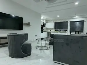 Furnished 2bdrm Apartment in School Junction for rent