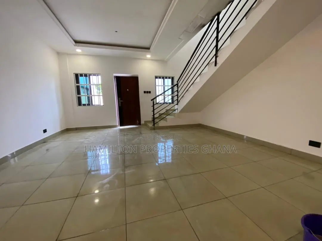2bdrm Apartment in Nmai Dzorn for rent