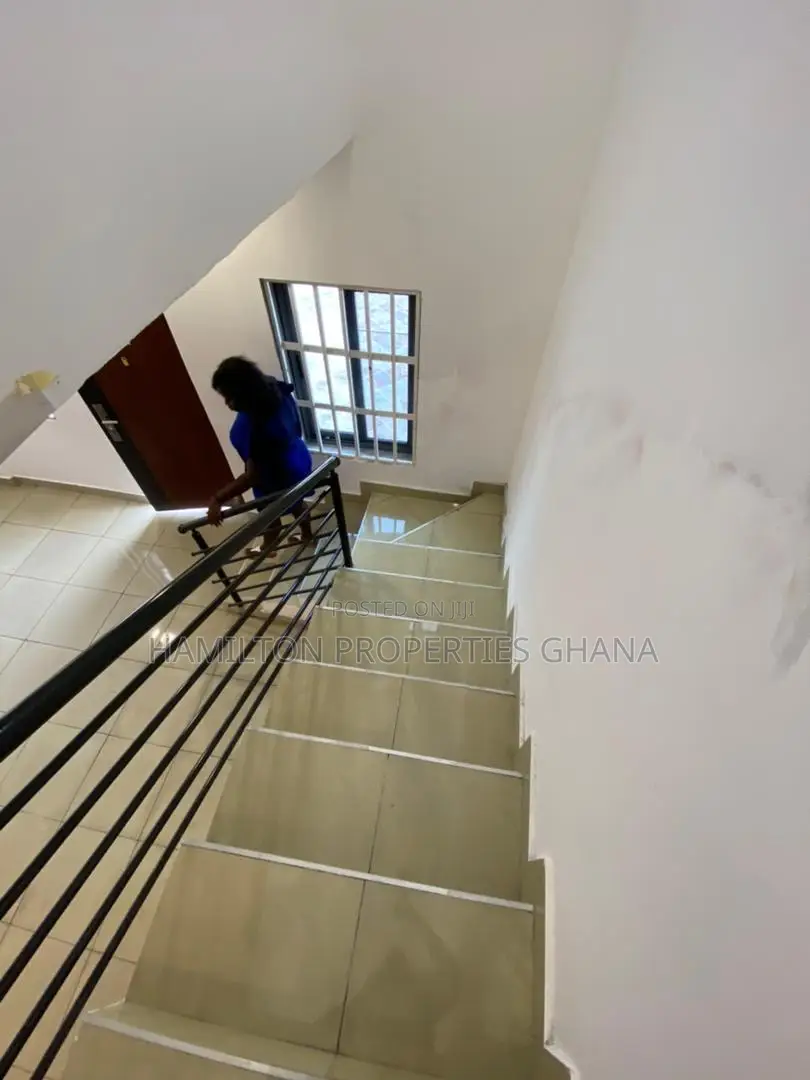 2bdrm Apartment in Nmai Dzorn for rent