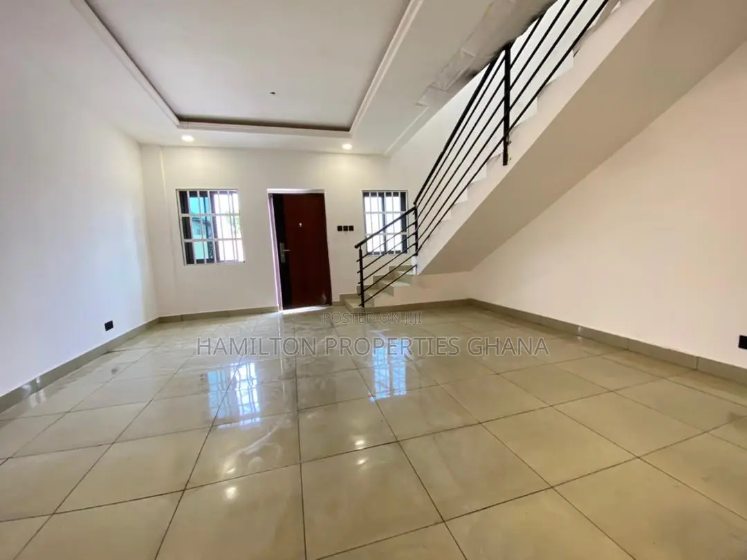2bdrm Apartment in Nmai Dzorn for rent